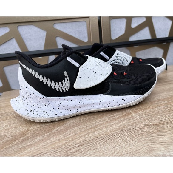 Nike Kyrie Low 3 Team Black White (CW6228-003 Men Sz 7 sneakers shoes basketball main image 4